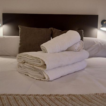 Apartamento Acogedor Junto A Calle Betis, Triana-Los Remedios セビリア エクステリア 写真