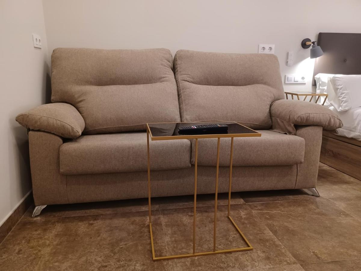 Apartamento Acogedor Junto A Calle Betis, Triana-Los Remedios セビリア エクステリア 写真