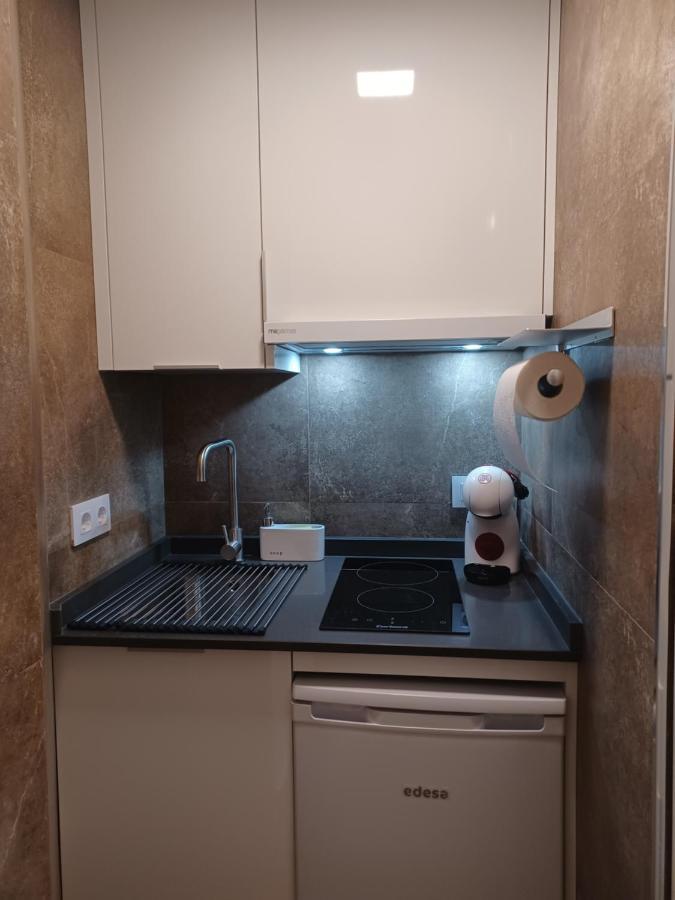 Apartamento Acogedor Junto A Calle Betis, Triana-Los Remedios セビリア エクステリア 写真