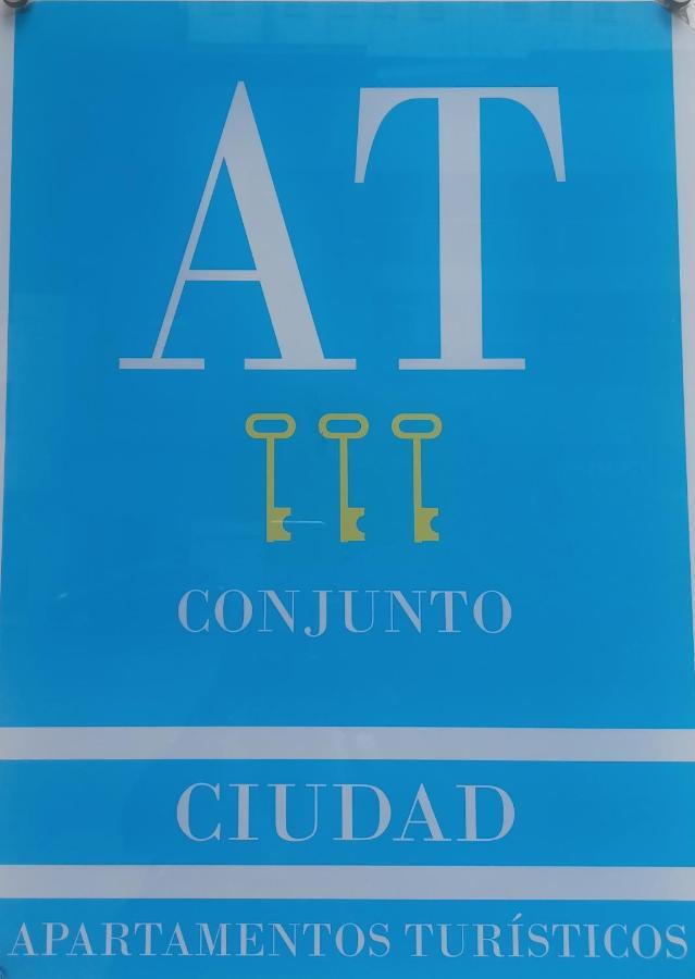Apartamento Acogedor Junto A Calle Betis, Triana-Los Remedios セビリア エクステリア 写真